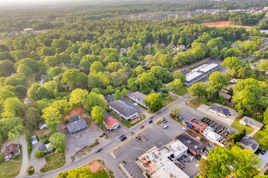 More Photos Of 20808 N Main St, Cornelius Medical For Sale