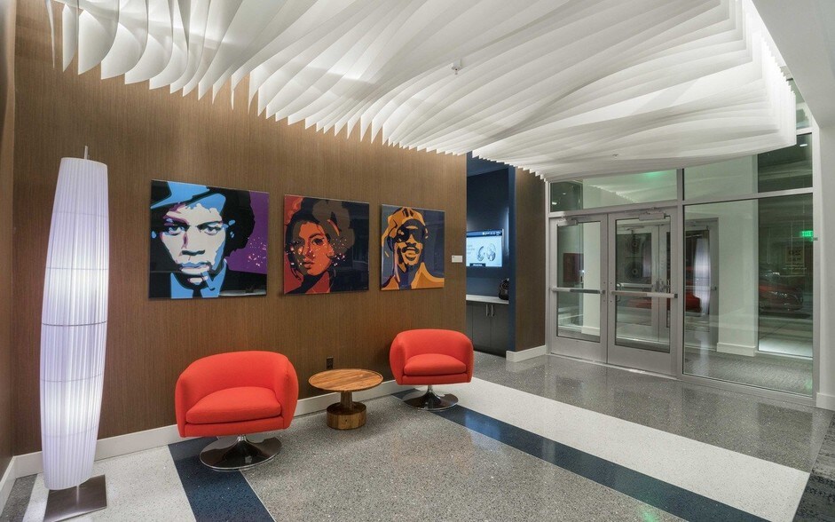 More Photos Of 2020 E Madison St, Seattle Apartments For Lease