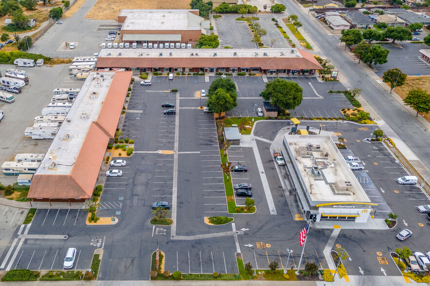 Primary Photo Of 191 San Felipe Rd, Hollister Storefront Retail Office For Sale