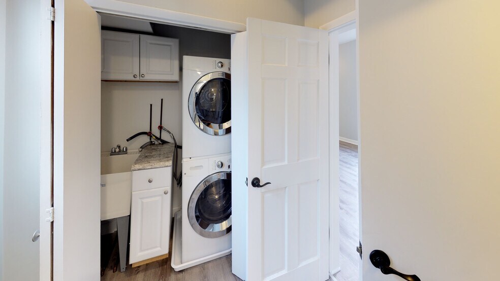 More Photos Of 1460 W Huron St, Chicago Apartments For Sale