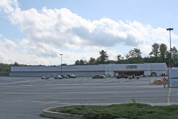 More Photos Of 1005 S Saint Marys St, Saint Marys General Retail For Lease