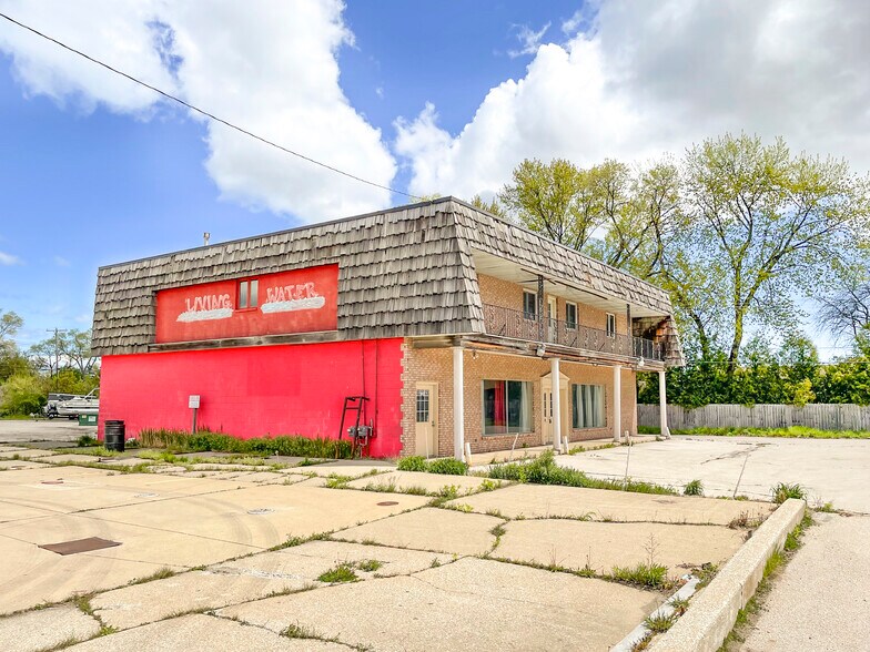 More Photos Of 804 N Euclid Ave, Bay City General Retail For Lease