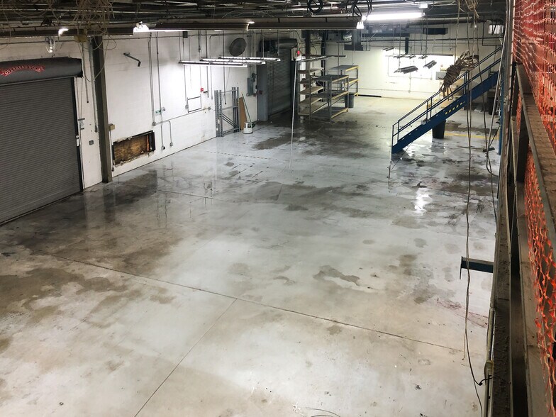 More Photos Of 10045 102nd Ter, Sebastian Light Manufacturing For Sale