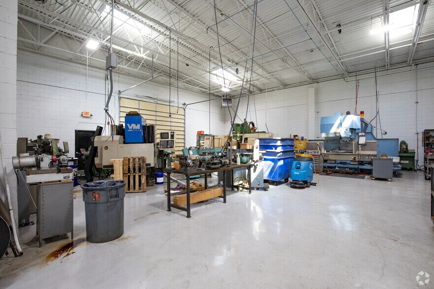 More Photos Of 28 Sawgrass Dr, Bellport Village Manufacturing For Sale
