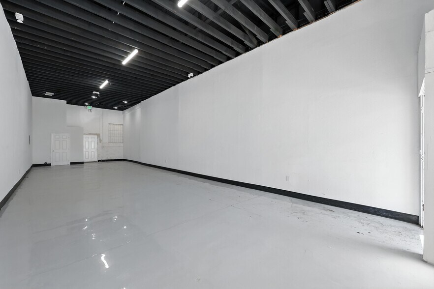 More Photos Of 5404 Western Ave, Los Angeles Storefront Retail Office For Lease