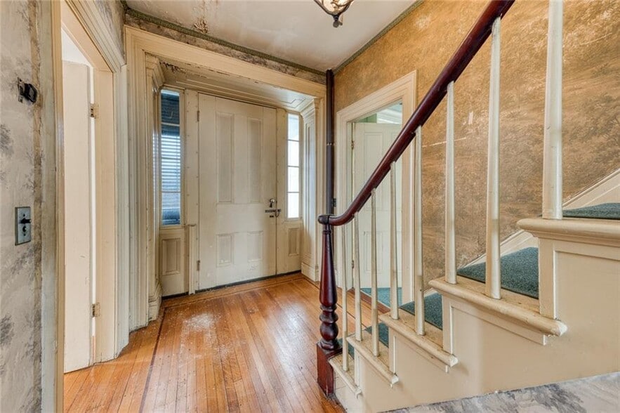More Photos Of 2 Elm St, Westerly Office For Sale