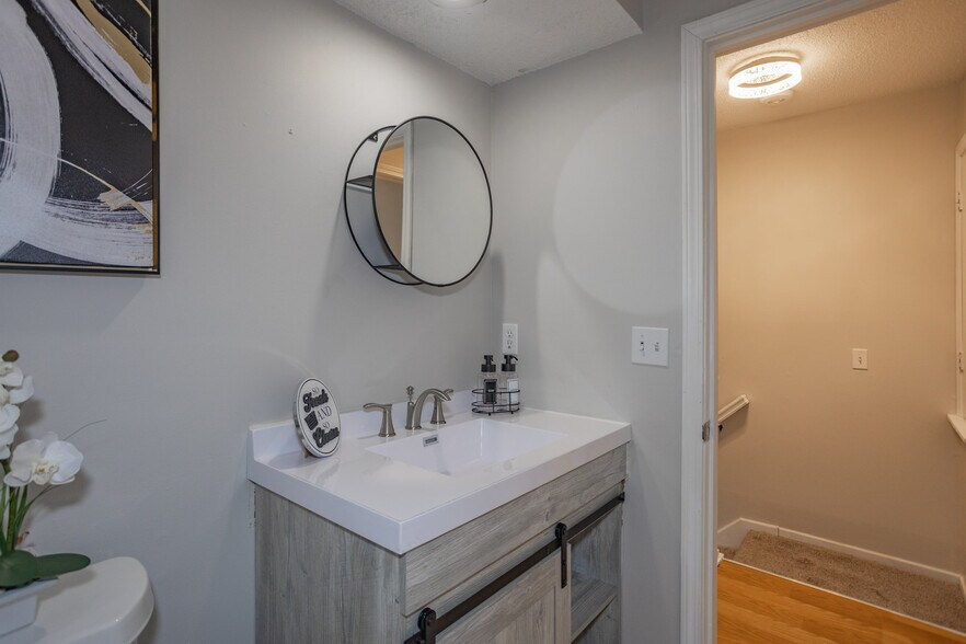 More Photos Of 3108 Eaton St, Kansas City Multifamily For Sale