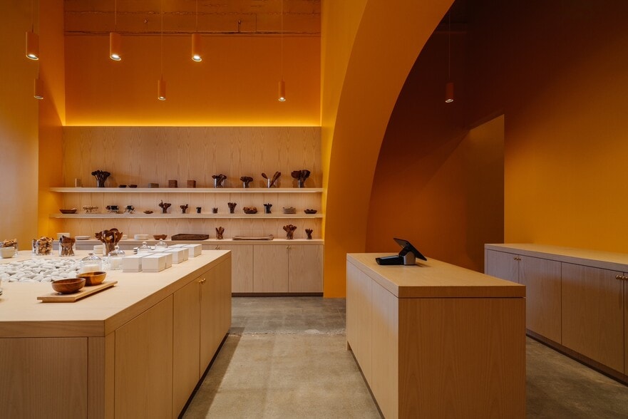 More Photos Of 5308 E 2nd St, Long Beach Storefront For Lease