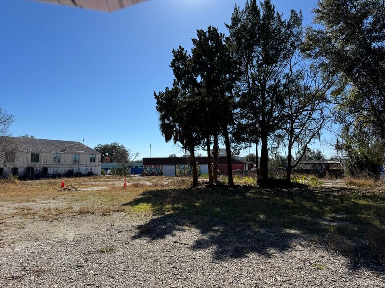 More Photos Of 618 S Main St, Gainesville Land For Sale