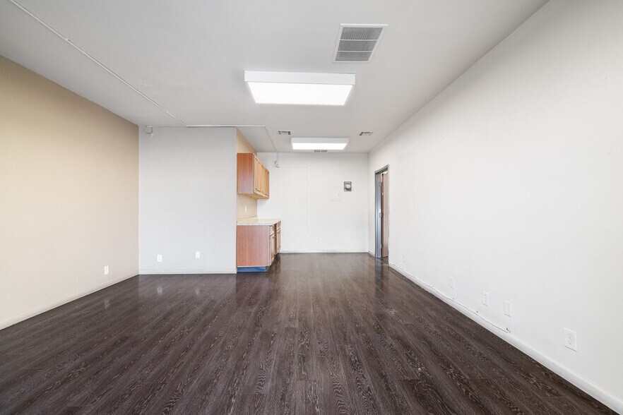 More Photos Of 1435 S La Cienega Blvd, Los Angeles Storefront Retail Office For Lease