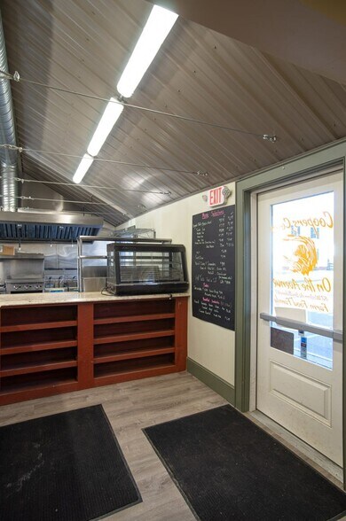 More Photos Of 82 Western Ave, Brattleboro Restaurant For Sale