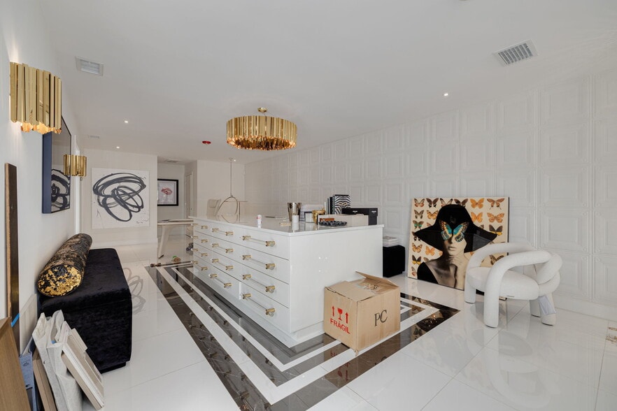 More Photos Of 4608 W Kennedy Blvd, Tampa Office For Lease