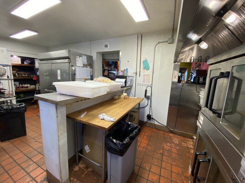 More Photos Of 1714 W Van Buren St, Phoenix Restaurant For Lease