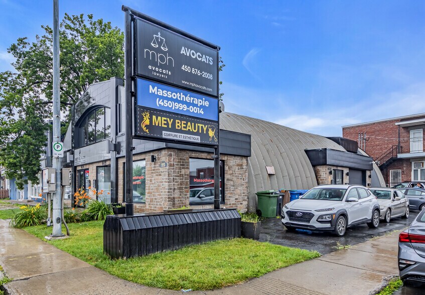 More Photos Of 600-606 Ch De Saint-Jean, La Prairie General Retail For Sale