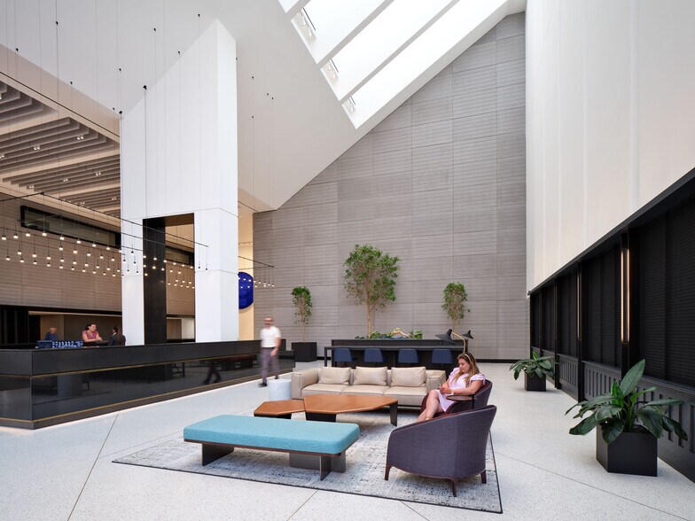 More Photos Of 95 Christopher Columbus Dr, Jersey City Office For Lease