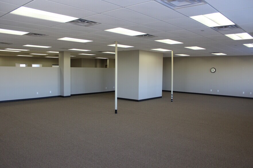 More Photos Of 1300 Venture Way, Casper Office For Lease