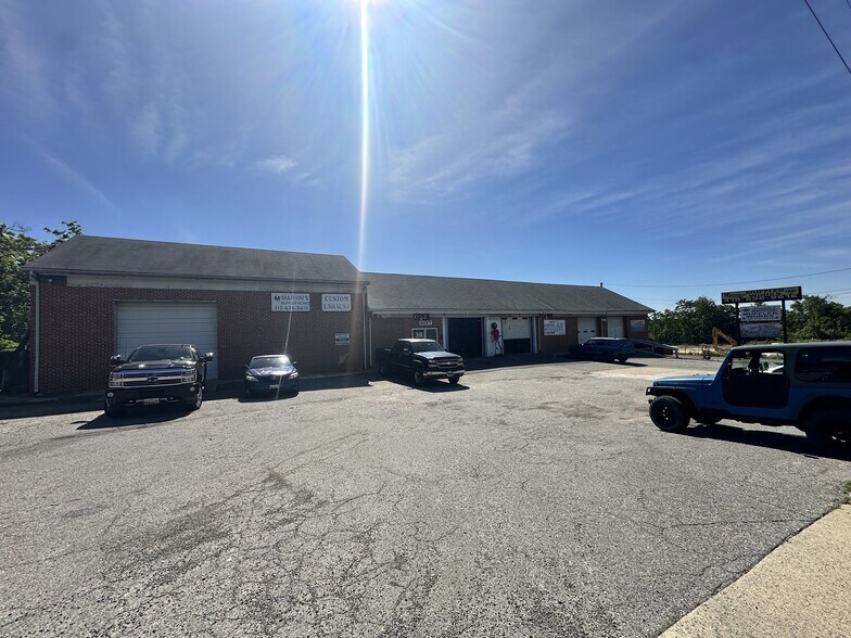 More Photos Of 6027 Ritchie Hwy, Brooklyn Freestanding For Sale