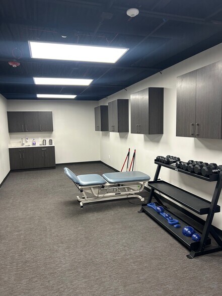 More Photos Of 45300 Mound Rd, Shelby Township Amusement Park For Lease