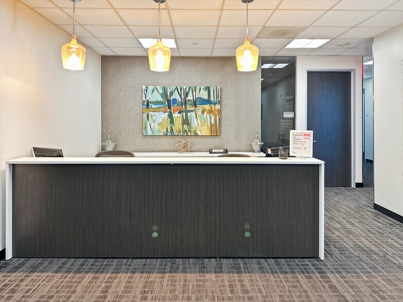 More Photos Of 6575 West Loop South, Bellaire Coworking Space