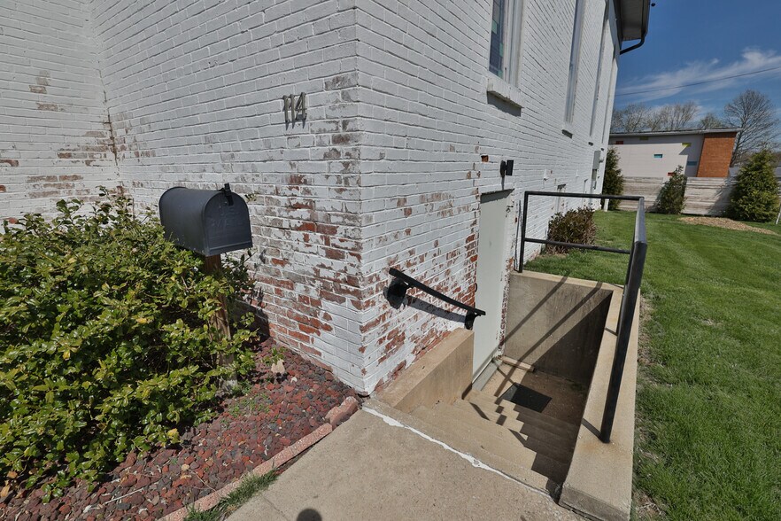 More Photos Of 114 S Main St, Troy Lodge Meeting Hall For Sale