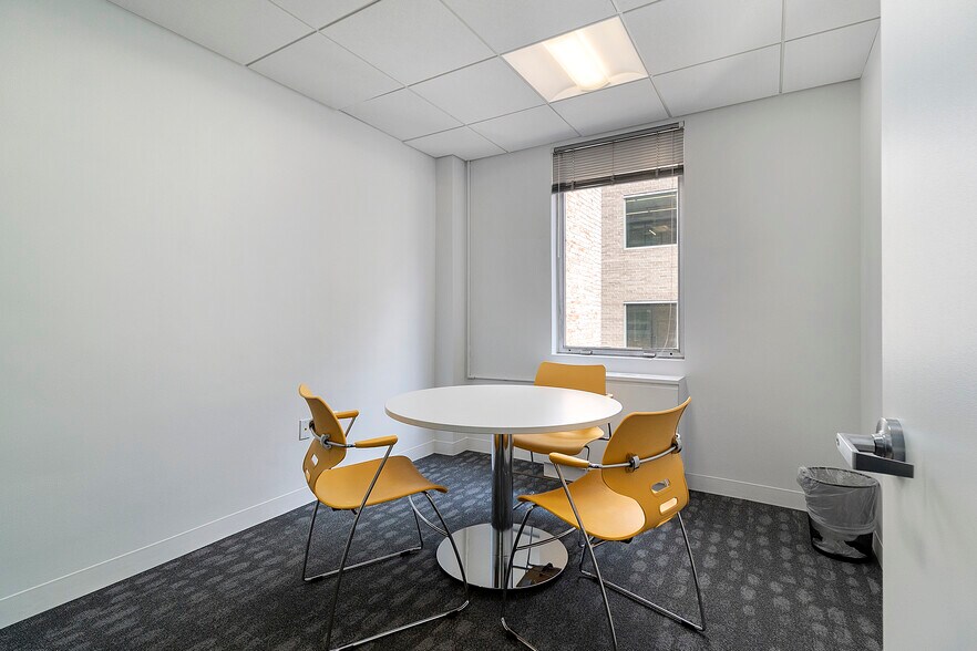 More Photos Of 1025 Vermont Ave NW, Washington Office For Lease
