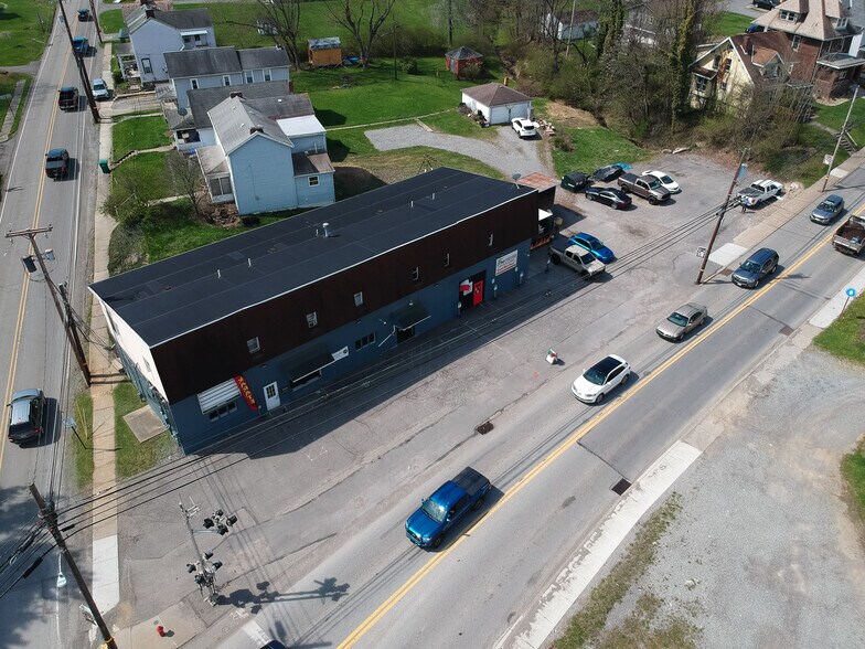 More Photos Of 115 W Main St, Evans City Freestanding For Sale