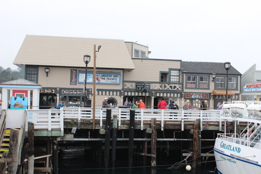 More Photos Of 95 Fishermans Wharf, Monterey Storefront For Sale