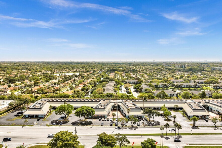 More Photos Of 4412-4678 N University Dr, Lauderhill Unknown For Lease
