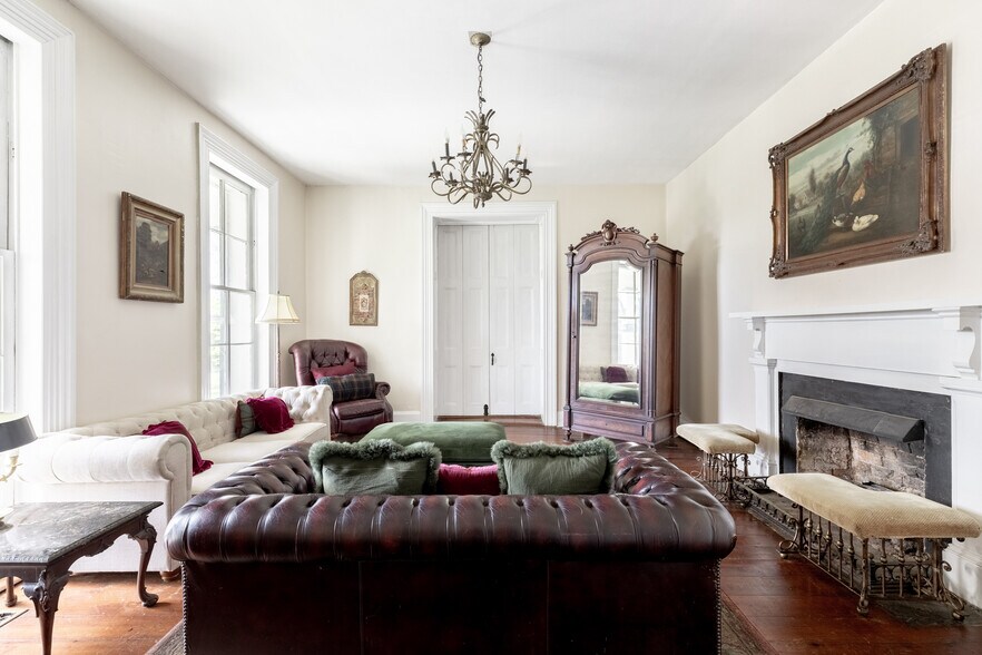 More Photos Of 2416 Lowesville Rd, Amherst Hospitality For Sale