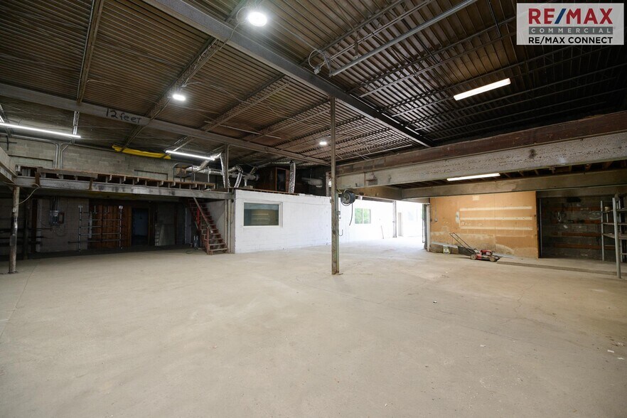 More Photos Of 2850 Cromwell Rd, Norfolk Warehouse For Sale