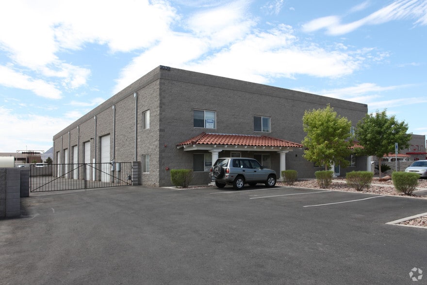 More Photos Of 2039 Pabco Rd, Henderson Warehouse For Lease