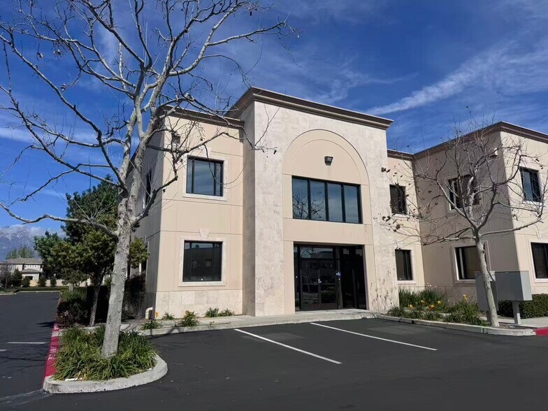 More Photos Of 201 N Corona Ave, Ontario Distribution For Sale