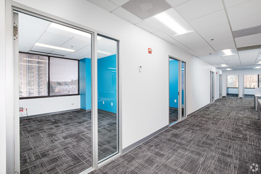 More Photos Of 1320 Old Chain Bridge Rd, McLean Office For Lease