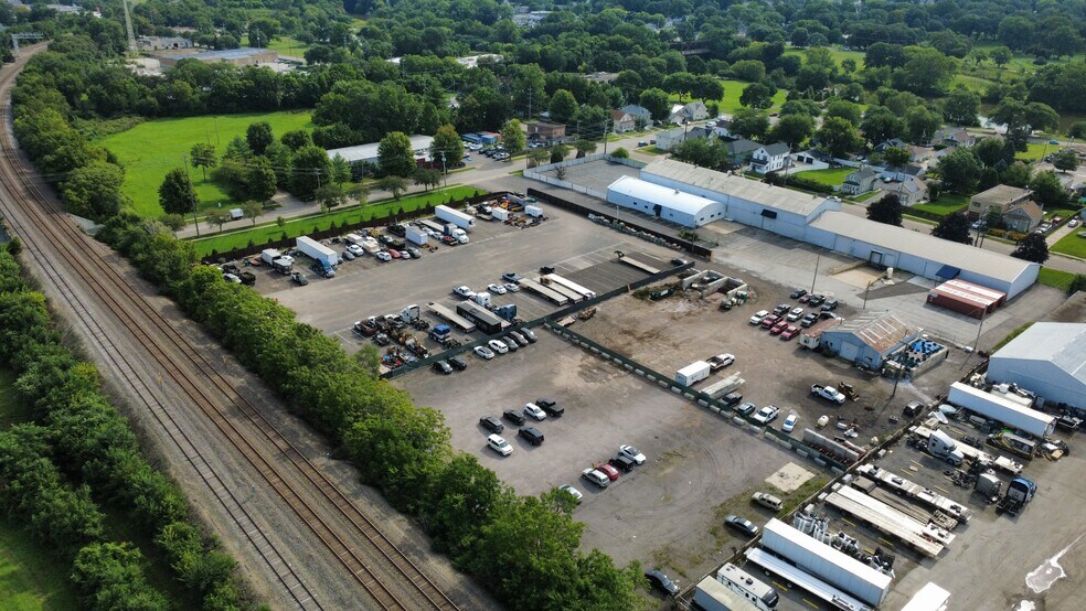 More Photos Of 500 Rathbone Ave, Aurora Land For Lease