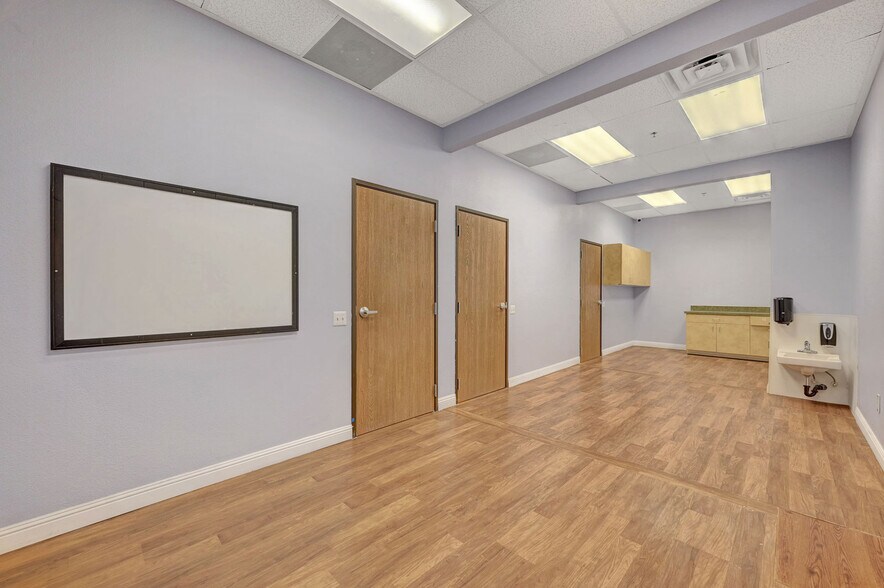 More Photos Of 3940 W Ann Rd, North Las Vegas Medical For Lease