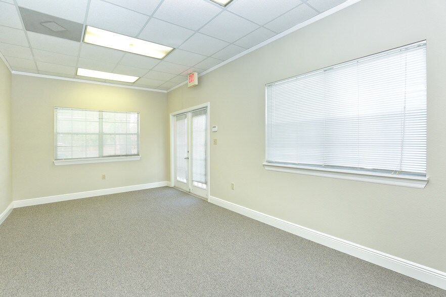 More Photos Of 501 E Oak St, Kissimmee Medical For Lease