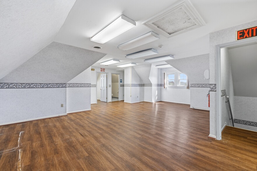 More Photos Of 101 W 9th Ave, Homestead Office For Sale