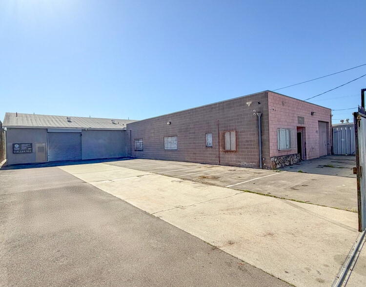 More Photos Of 1848-1850 W 144th St, Gardena Warehouse For Sale