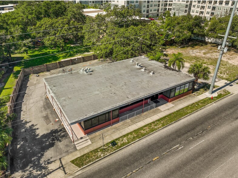 More Photos Of 215 Bullard Pky, Tampa Office For Sale