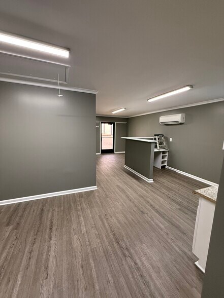 More Photos Of 120 Wade Herrod Rd, Smyrna Freestanding For Lease