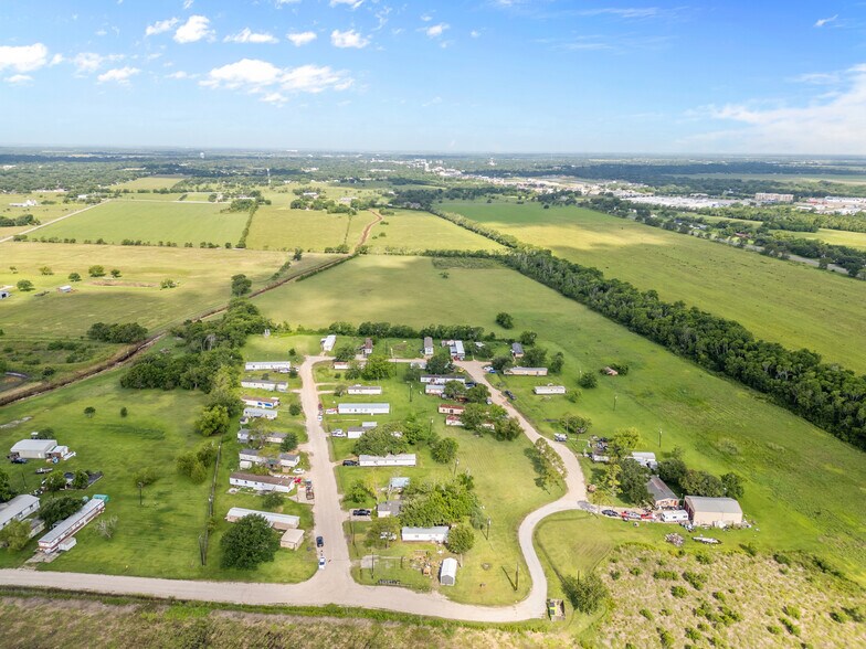 More Photos Of 354 Private Road 620, Bay City Manufactured Housing Mobile Home Park For Sale