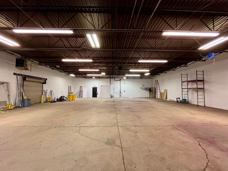 More Photos Of 1632-1644 Clara St, Columbus Warehouse For Lease