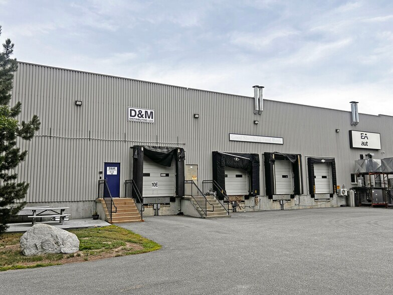 More Photos Of 10 Arctic Cir, Biddeford Warehouse For Lease