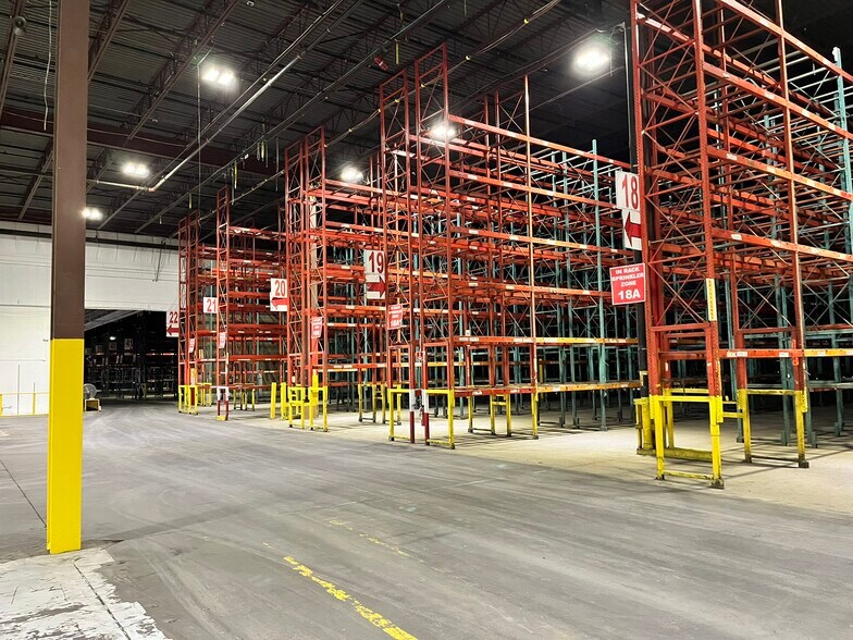 More Photos Of 1120 Harvey Ln, Suffield Distribution For Lease