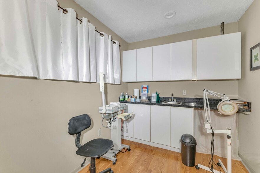 More Photos Of 14006 W Lake Rd, Vermilion Freestanding For Sale