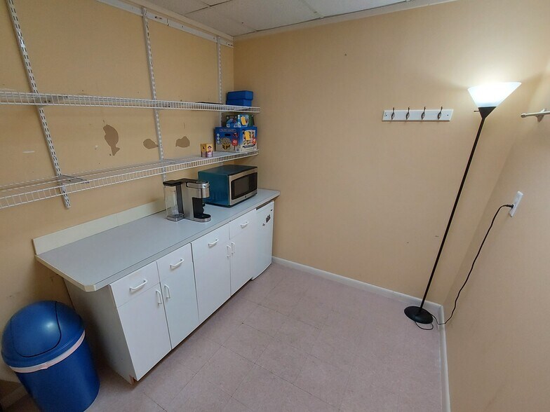 More Photos Of 1717 Legion Rd, Chapel Hill Coworking Space