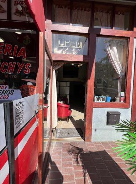 More Photos Of 541 4th Ave, San Diego Storefront Retail Office For Lease