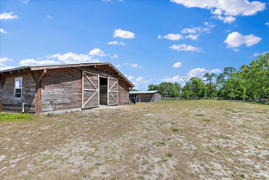More Photos Of 411 Ranch Rd, Town Of Nocatee Horse Stables For Sale