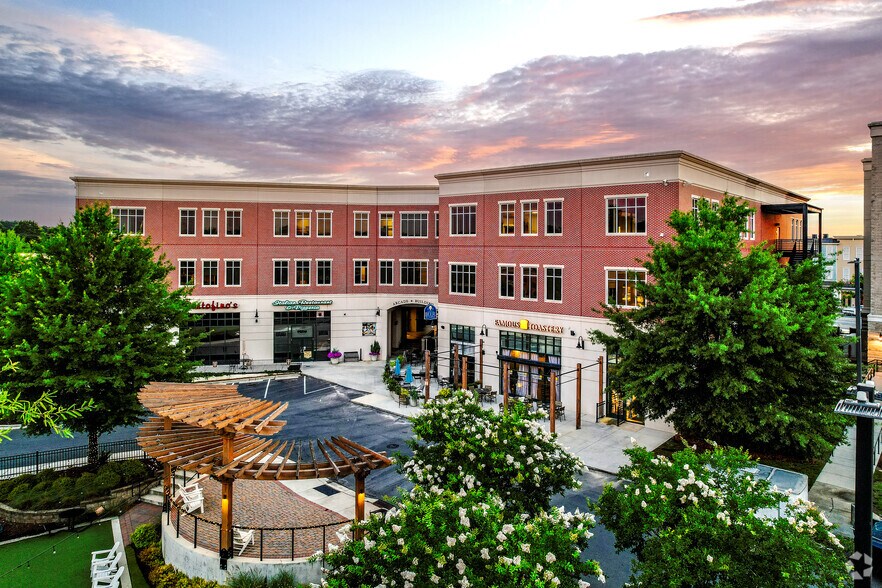 More Photos Of 2015 Ayrsley Town Blvd, Charlotte Unknown For Lease