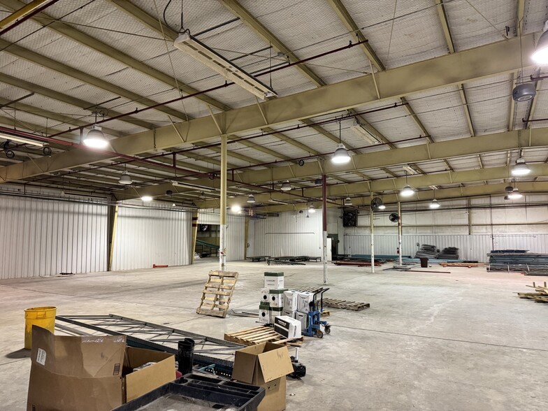 More Photos Of 398 Vinita Allen Rd, Atoka Warehouse For Sale